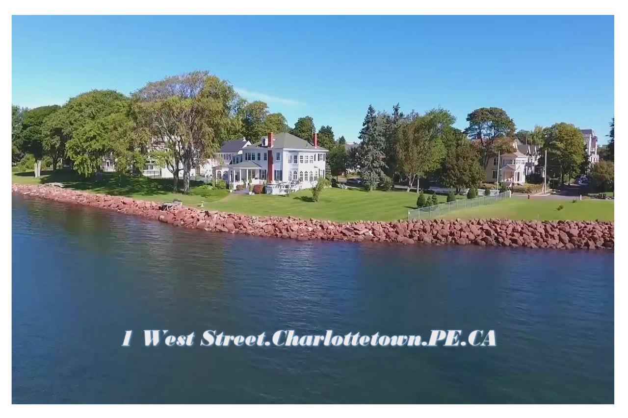 1 West Inn Waterfront Charlottetown Exterior photo